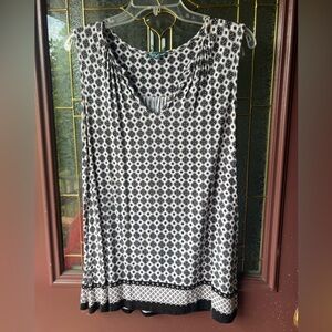 Chic Black and White Patterned Tank Top